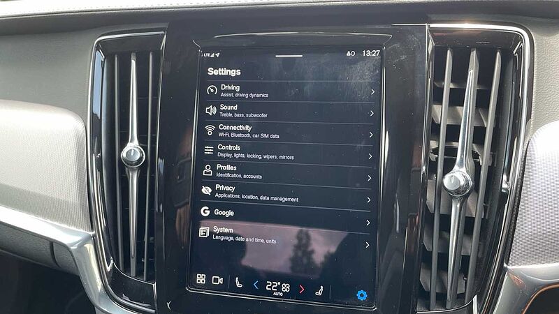 Volvo S90 Recharge R-Design T8 AWD plug-in hybrid
