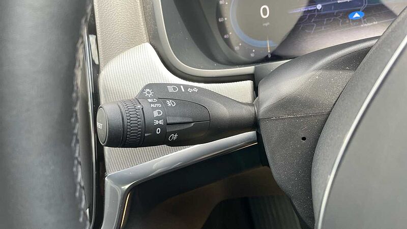 Volvo S90 Recharge R-Design T8 AWD plug-in hybrid