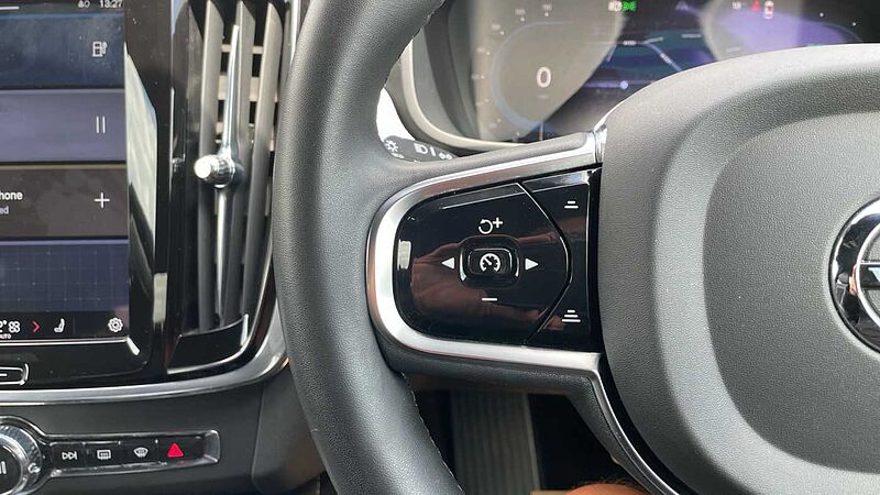 Volvo S90 Recharge R-Design T8 AWD plug-in hybrid