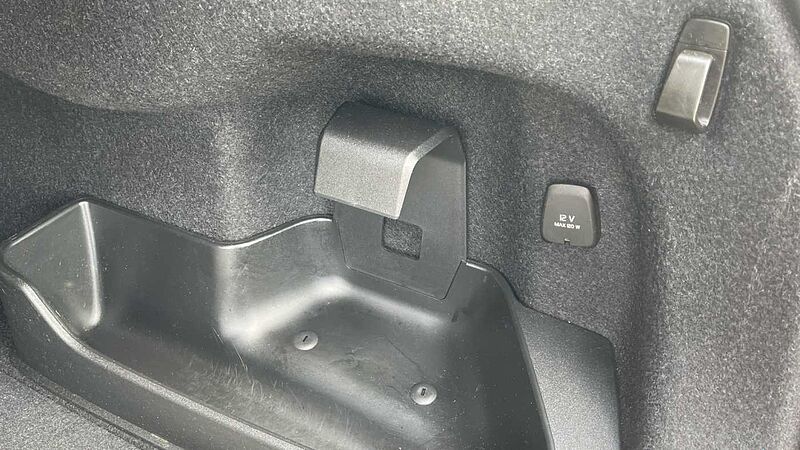 Volvo S90 Recharge R-Design T8 AWD plug-in hybrid