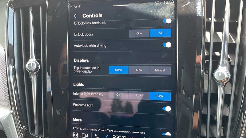Volvo S90 Recharge R-Design T8 AWD plug-in hybrid