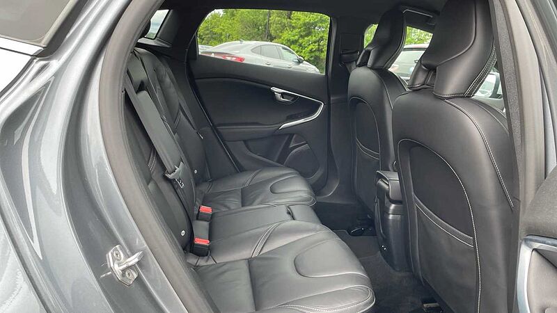 Volvo V40 T2 R-Design Edition Automatic