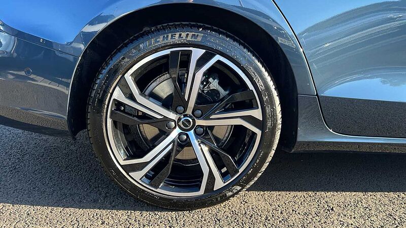 Volvo S60 Plus B5 AWD Mild hybrid