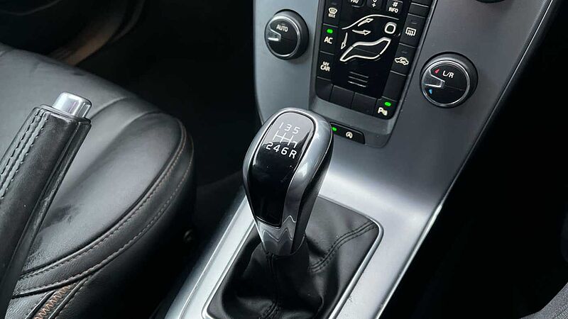 Volvo V40 Cross Country Pro D2