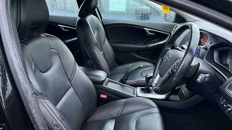 Volvo V40 Cross Country Pro D2