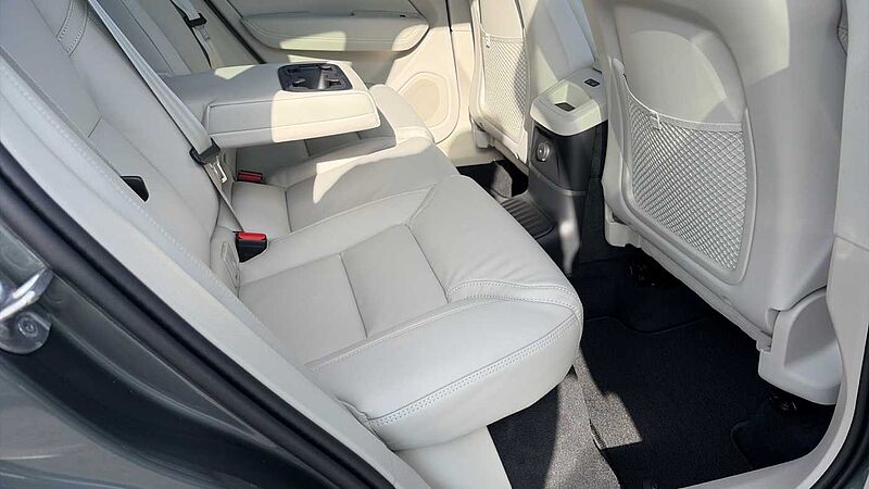 Volvo XC60 Ultra T8 AWD Plug-in hybrid