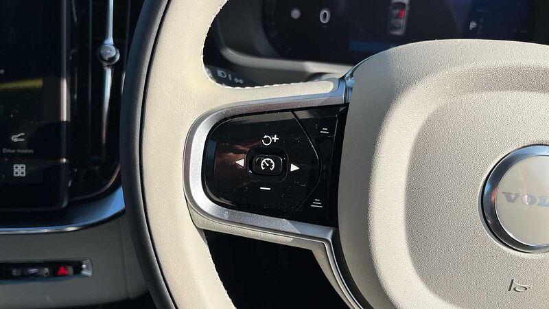 Volvo XC90 Ultra (Bright) T8 AWD Plug-in hybrid