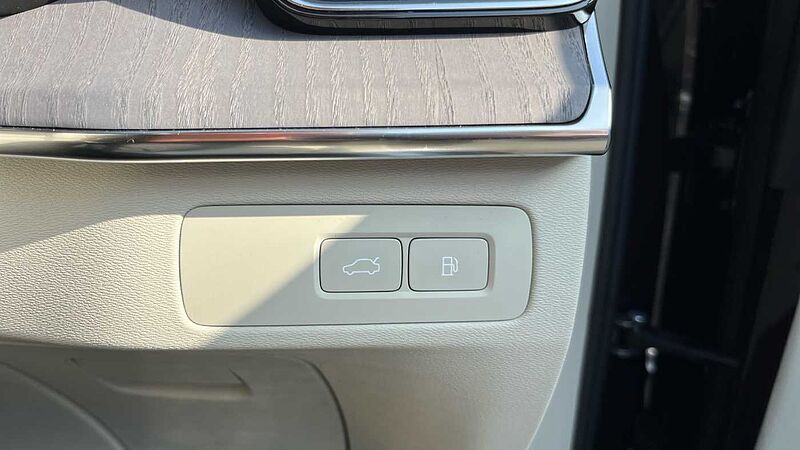 Volvo XC90 Ultra (Bright) T8 AWD Plug-in hybrid