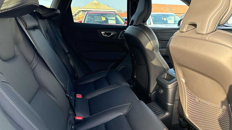 Volvo XC60 Black Edition Ultra T8 AWD Plug-in hybrid