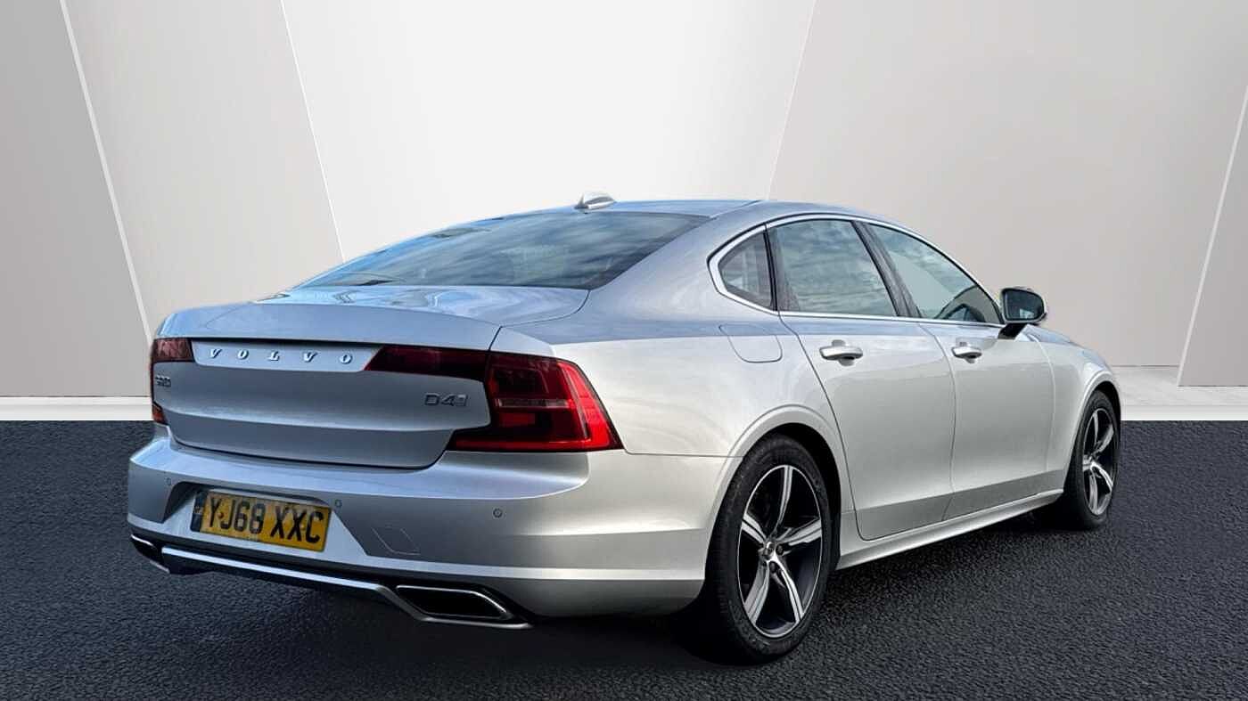 Volvo S90 D4 R-Design Automatic