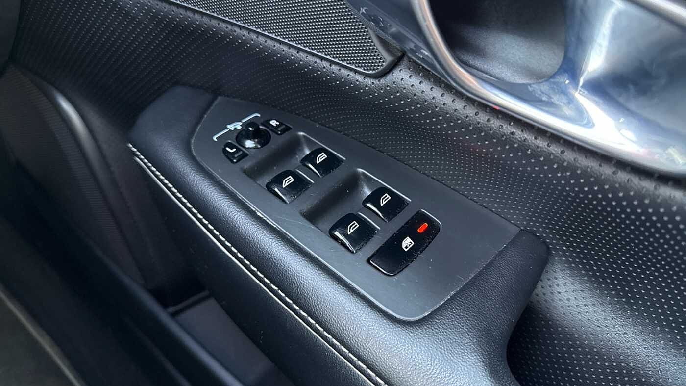 Volvo S90 D4 R-Design Automatic