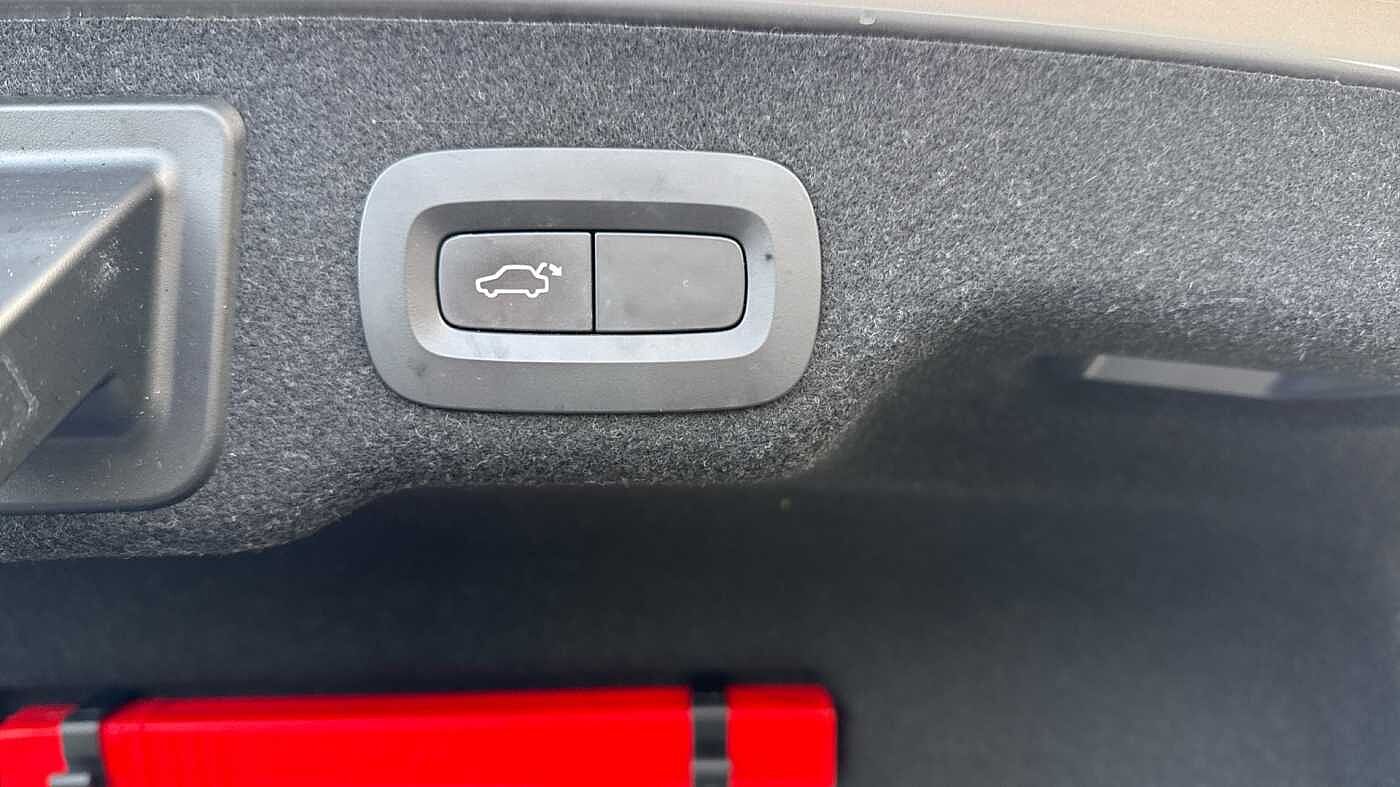 Volvo S90 D4 R-Design Automatic