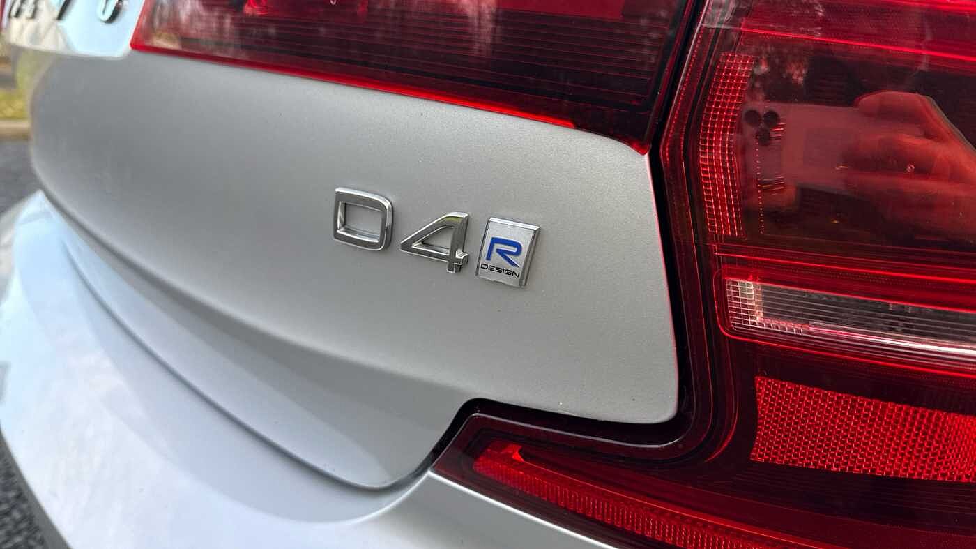 Volvo S90 D4 R-Design Automatic