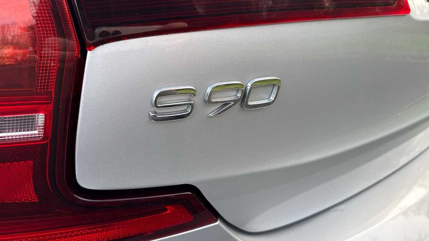 Volvo S90 D4 R-Design Automatic