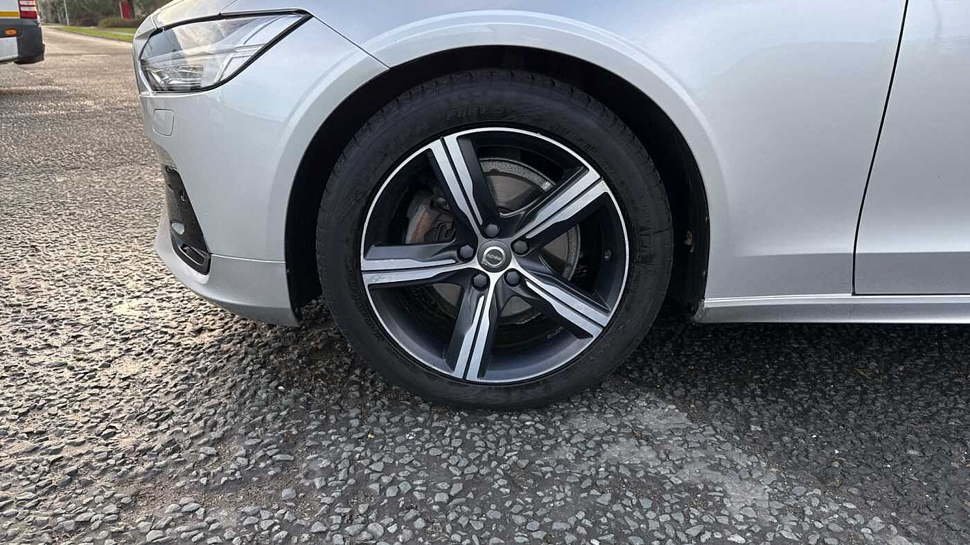 Volvo S90 D4 R-Design Automatic