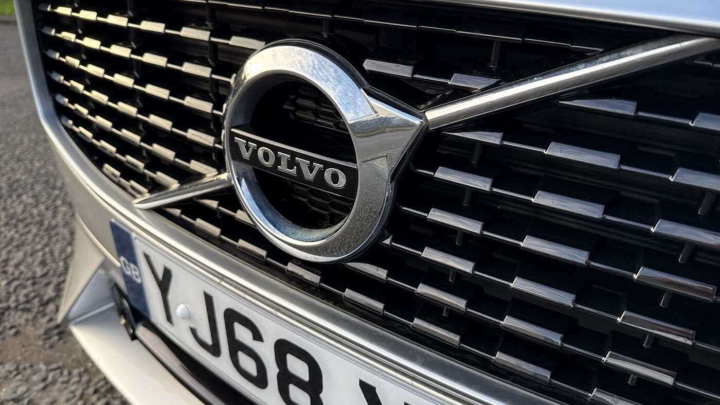 Volvo S90 D4 R-Design Automatic