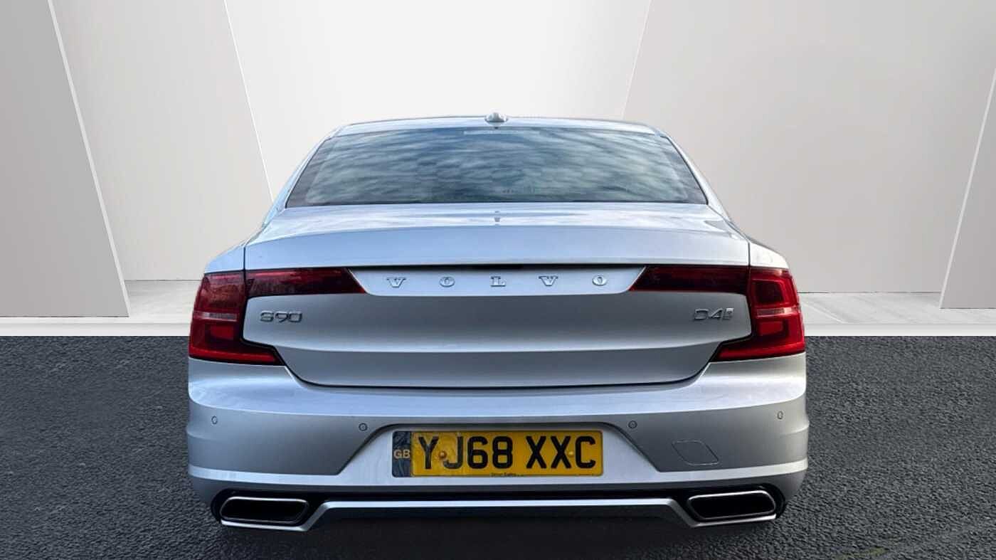Volvo S90 D4 R-Design Automatic