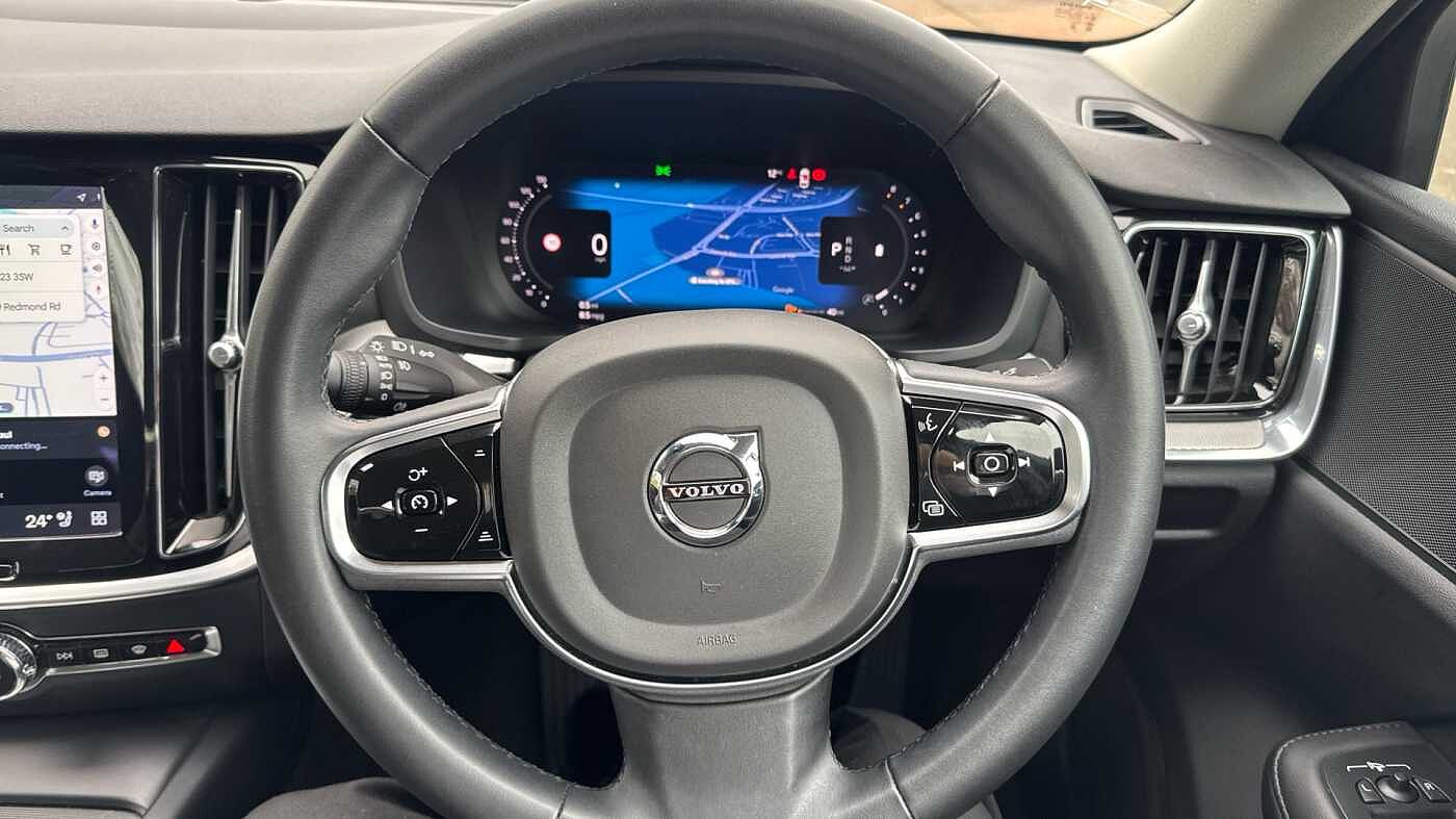 Volvo S60 Plus, B5 AWD Mild hybrid, Petrol, Dark