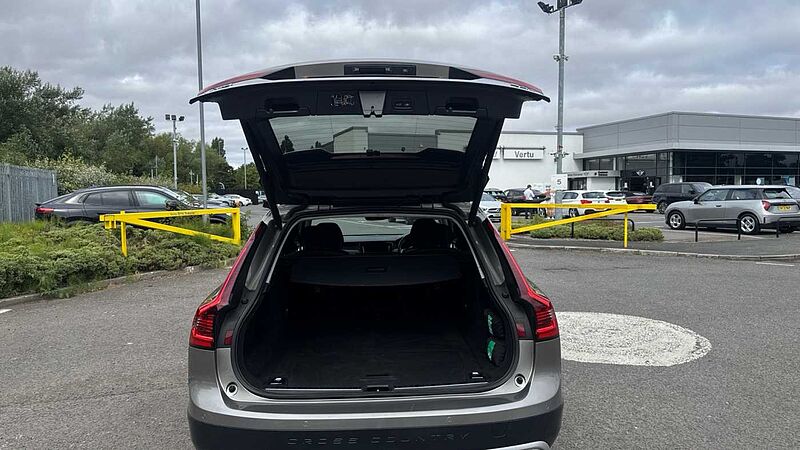 Volvo V90 Cross Country, B4 AWD mild hybrid