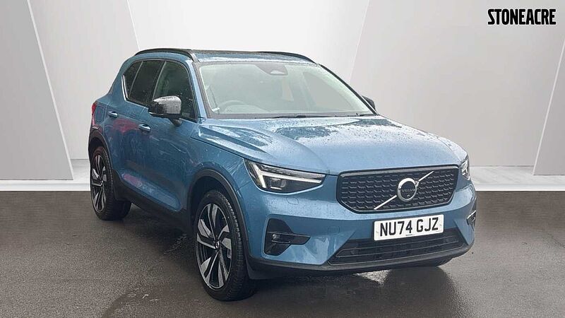 Volvo XC40 Ultra, B3 Mild hybrid, Petrol, Dark