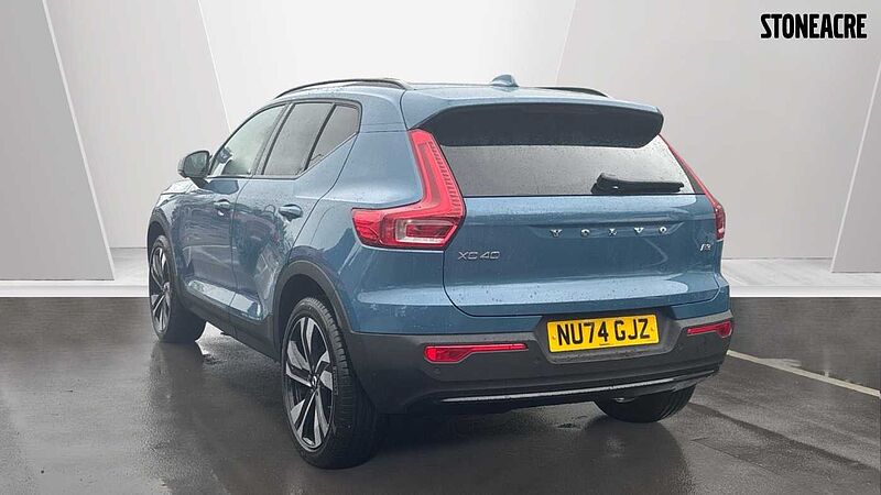 Volvo XC40 Ultra, B3 Mild hybrid, Petrol, Dark