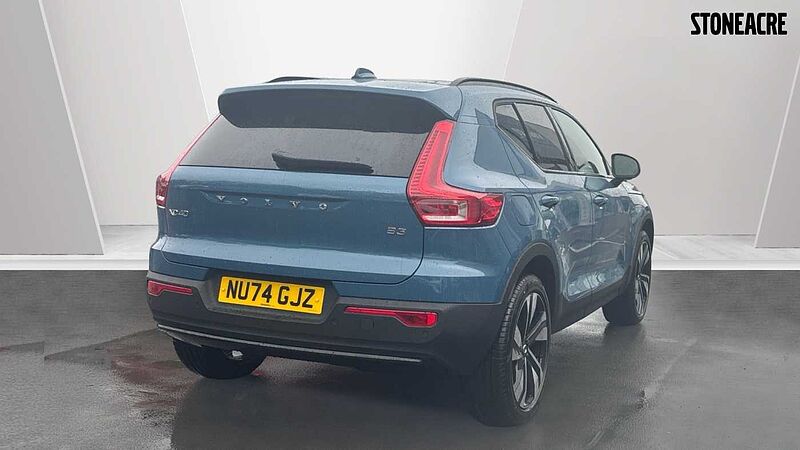 Volvo XC40 Ultra, B3 Mild hybrid, Petrol, Dark