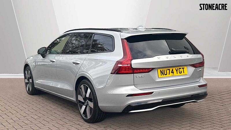 Volvo V60 Plus, T6 AWD Plug-in hybrid, Electric/Petrol, Dark