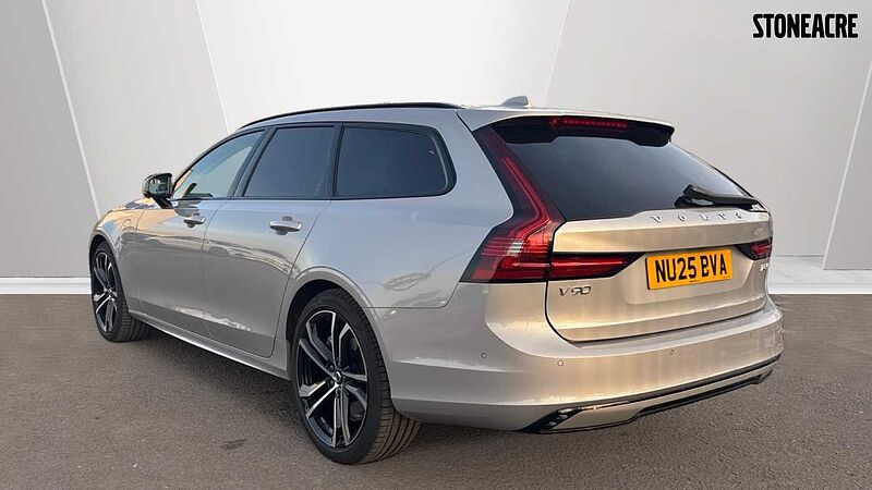 Volvo V90 Ultra, T8 AWD Plug-in hybrid, Electric/Petrol, Dark