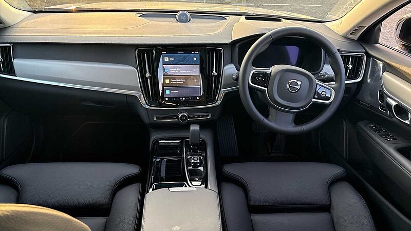 Volvo V90 Ultra, T8 AWD Plug-in hybrid, Electric/Petrol, Dark