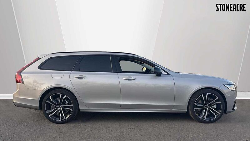 Volvo V90 Ultra, T8 AWD Plug-in hybrid, Electric/Petrol, Dark