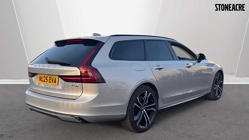 Volvo V90 Ultra, T8 AWD Plug-in hybrid, Electric/Petrol, Dark