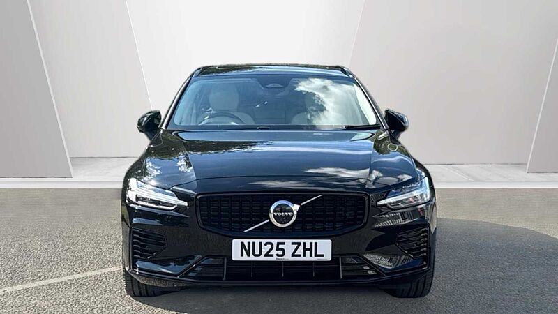 Volvo V60 Ultra, T8 AWD Plug-in hybrid, Electric/Petrol, Dark