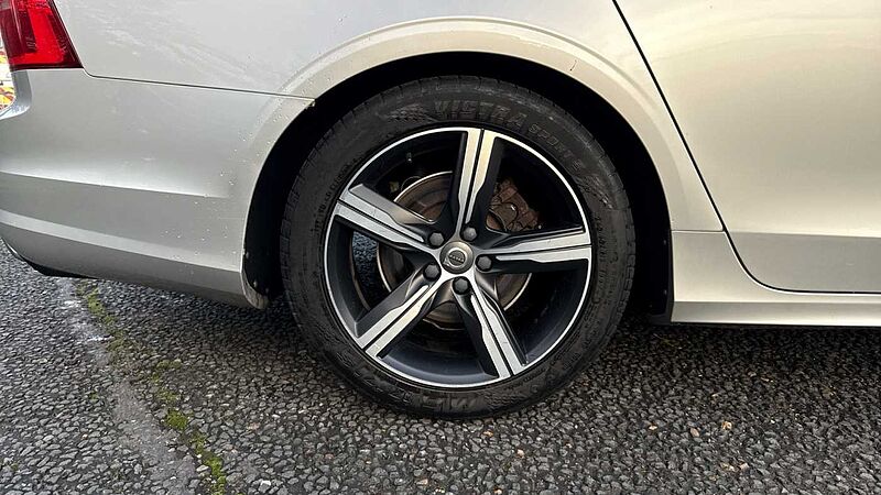 Volvo S90 D4 R-Design Automatic