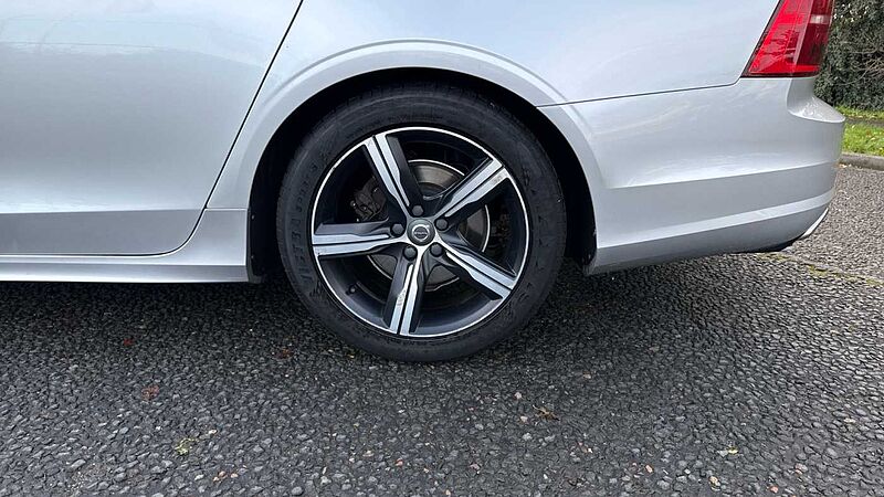 Volvo S90 D4 R-Design Automatic