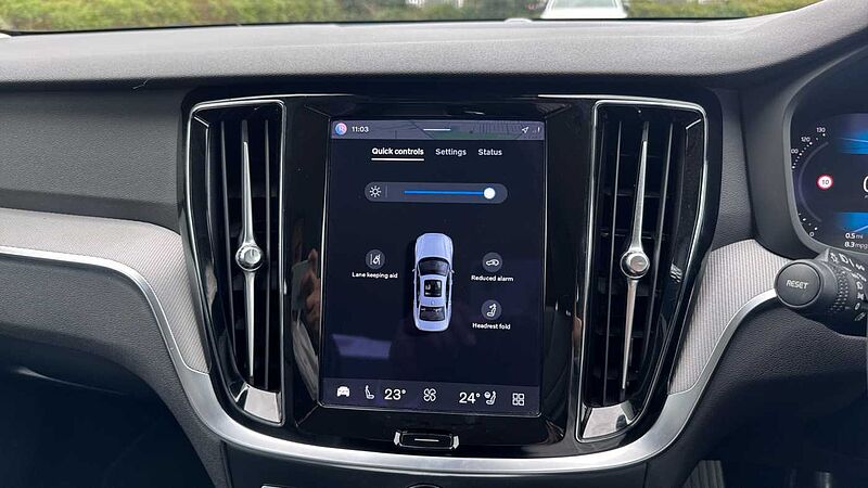 Volvo S60 Plus, B5 AWD Mild hybrid, Petrol, Dark