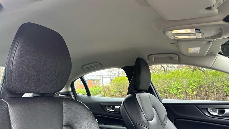 Volvo S60 Plus, B5 AWD Mild hybrid, Petrol, Dark