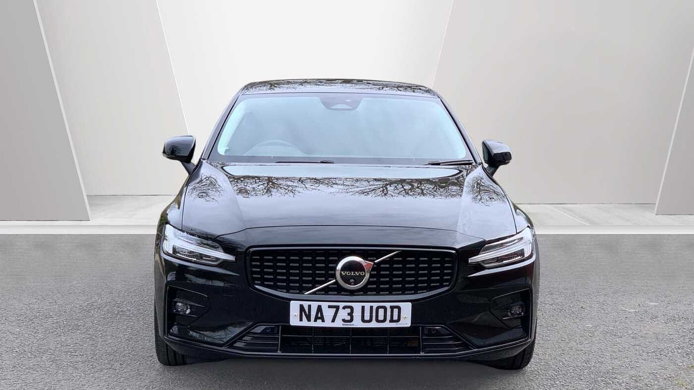 Volvo S60 Plus, B5 AWD Mild hybrid, Petrol, Dark
