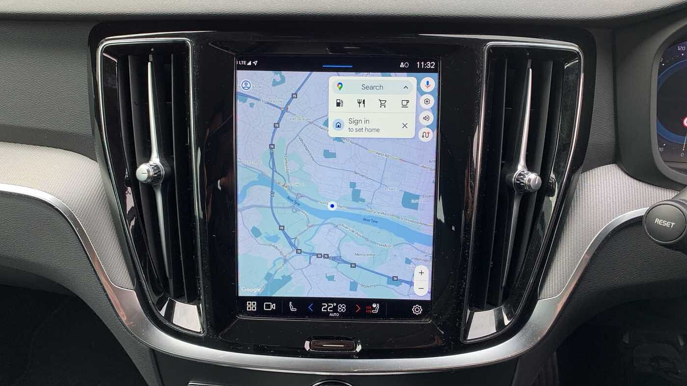 Volvo S60 Plus, B5 AWD Mild hybrid, Petrol, Dark