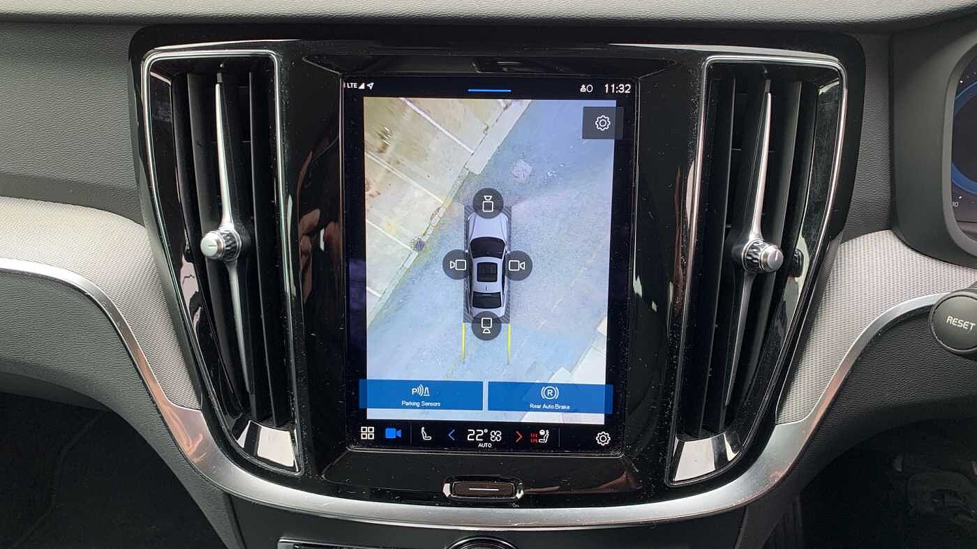 Volvo S60 Plus, B5 AWD Mild hybrid, Petrol, Dark