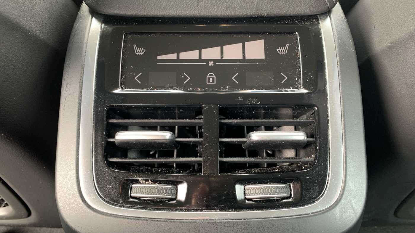 Volvo S60 Plus, B5 AWD Mild hybrid, Petrol, Dark