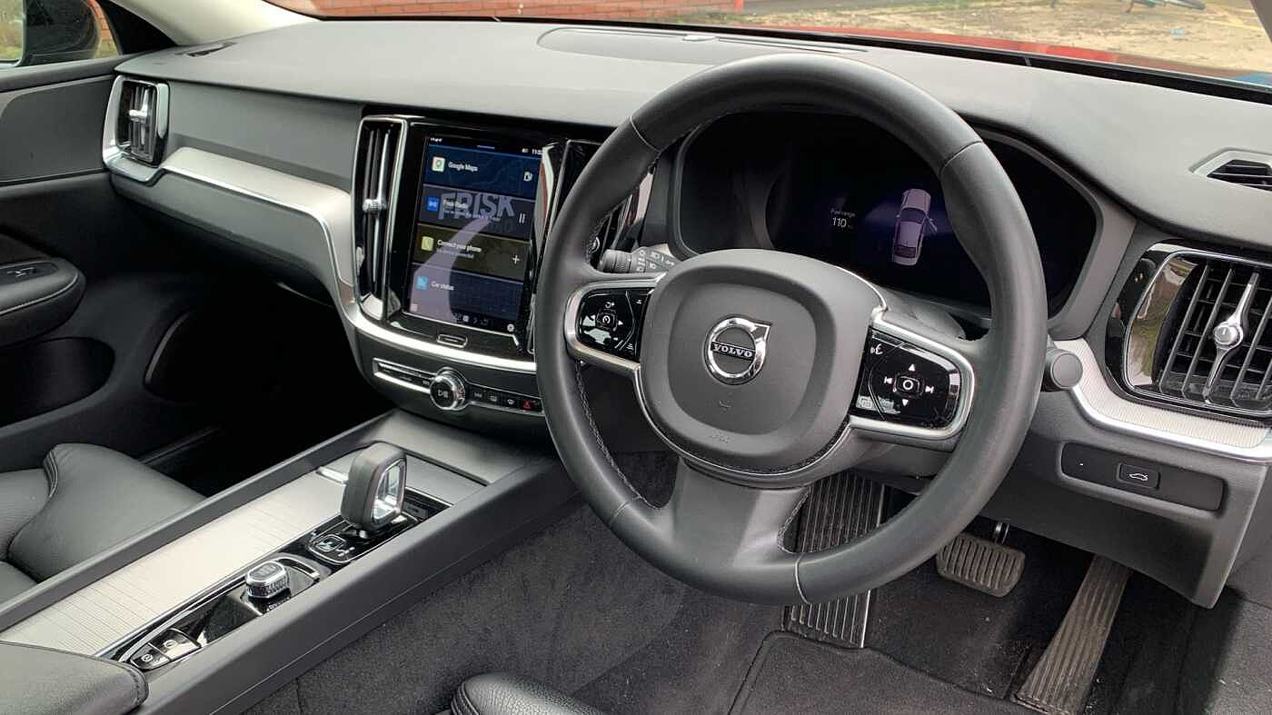 Volvo S60 Plus, B5 AWD Mild hybrid, Petrol, Dark