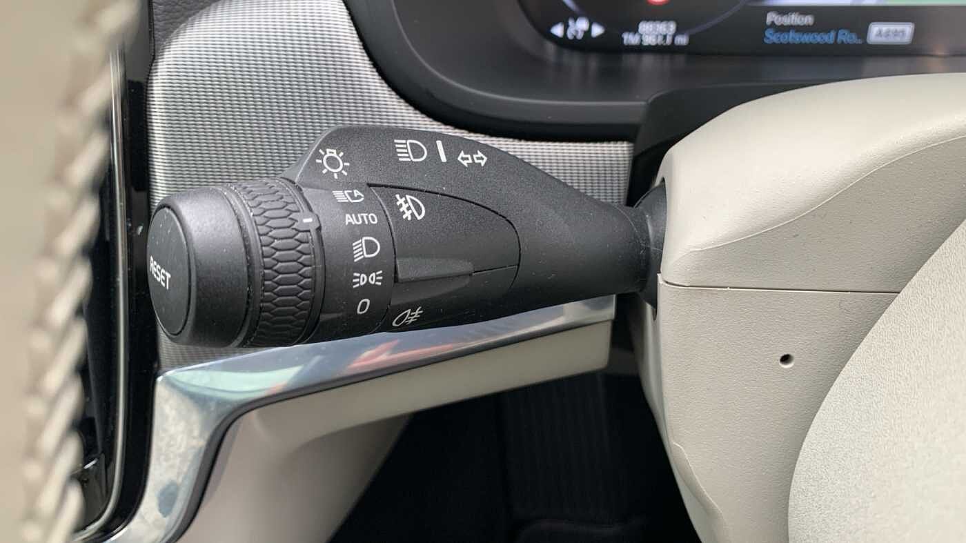Volvo V90 Cross Country D5 AWD Plus Automatic