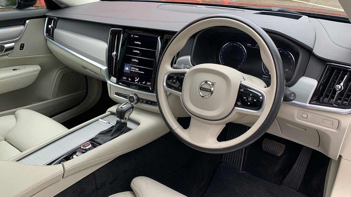 Volvo V90 Cross Country D5 AWD Plus Automatic