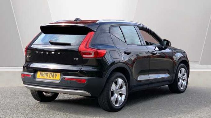 Volvo XC40 T3 Momentum Manual