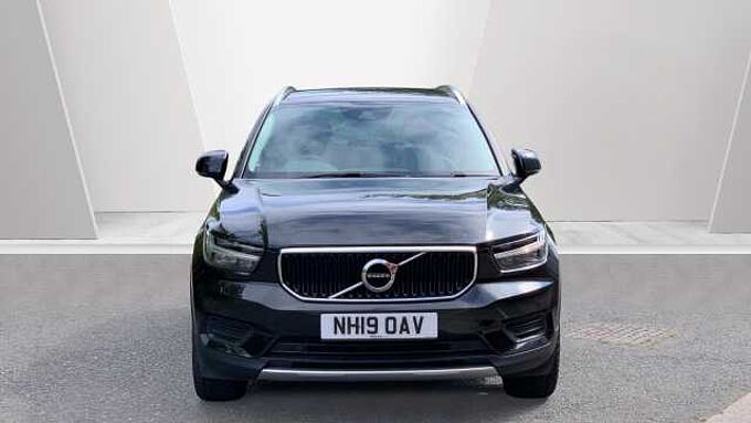 Volvo XC40 T3 Momentum Manual