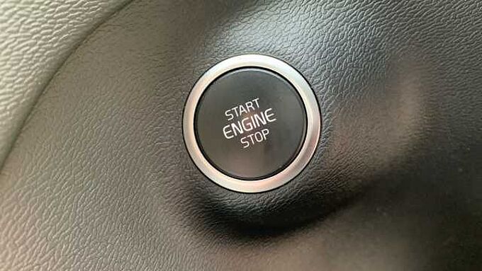 Volvo XC40 T3 Momentum Manual