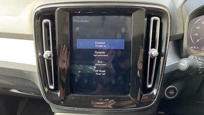 Volvo XC40 T3 Momentum Manual