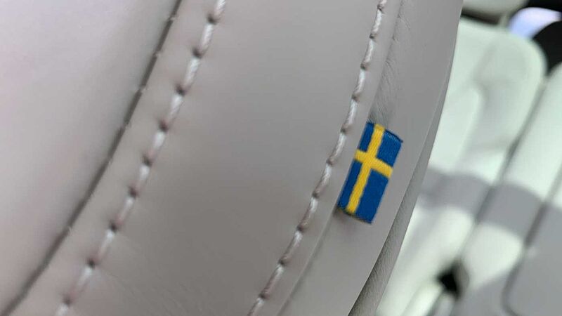 Volvo XC90 Ultra, T8 AWD Plug-in hybrid, Electric/Petrol, Dark, 7 Seats