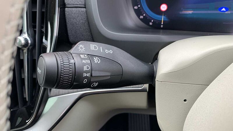 Volvo XC90 Ultra, T8 AWD Plug-in hybrid, Electric/Petrol, Dark, 7 Seats