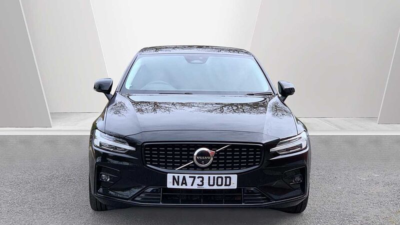 Volvo S60 Plus, B5 AWD Mild hybrid, Petrol, Dark